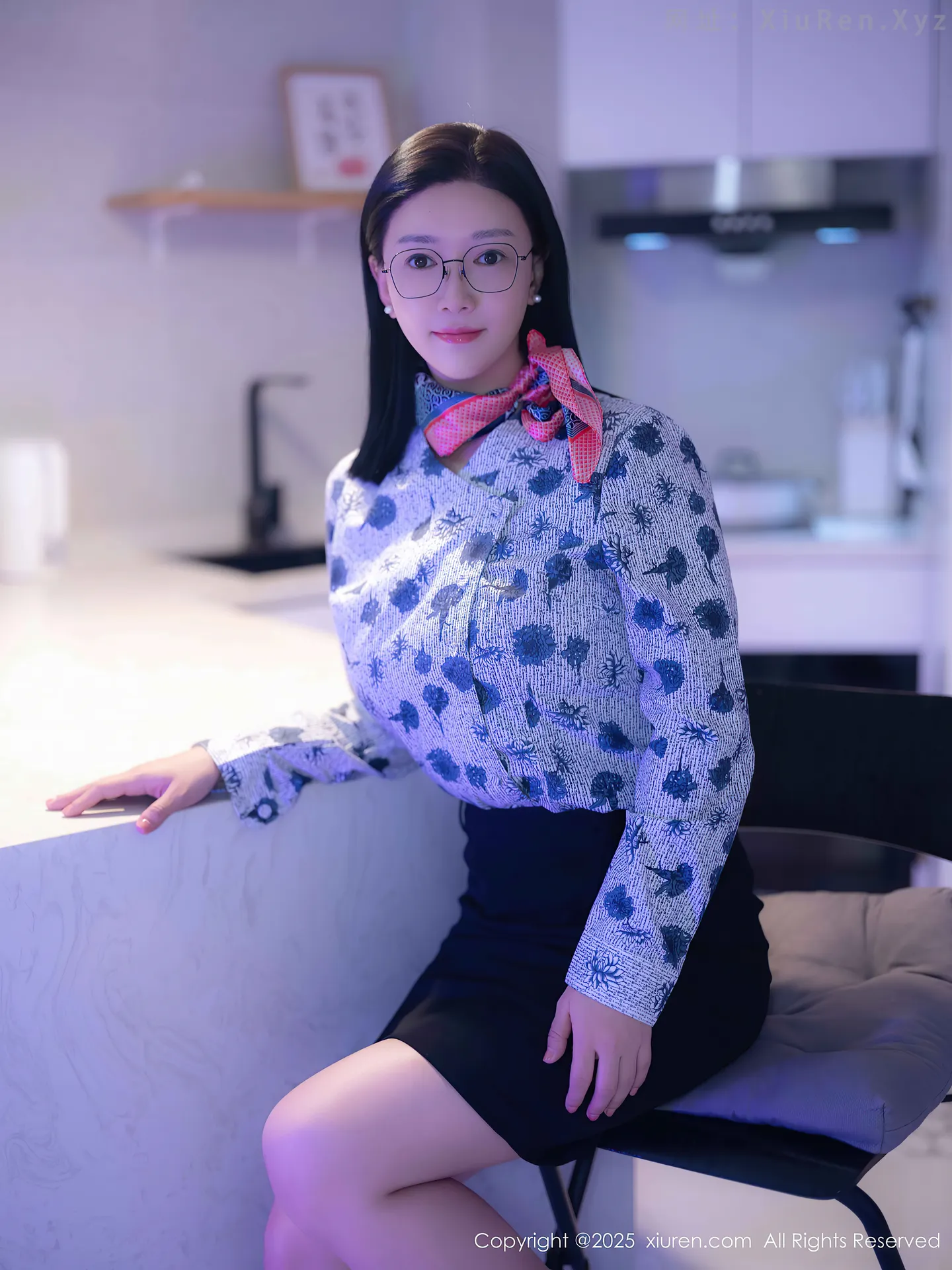 图片[5]-[XiuRen秀人网] VOL.10866 模特雅茹老师性感深色OL服饰露肉色内衣秀柔美身姿诱惑写真61P-秀人网官方网站